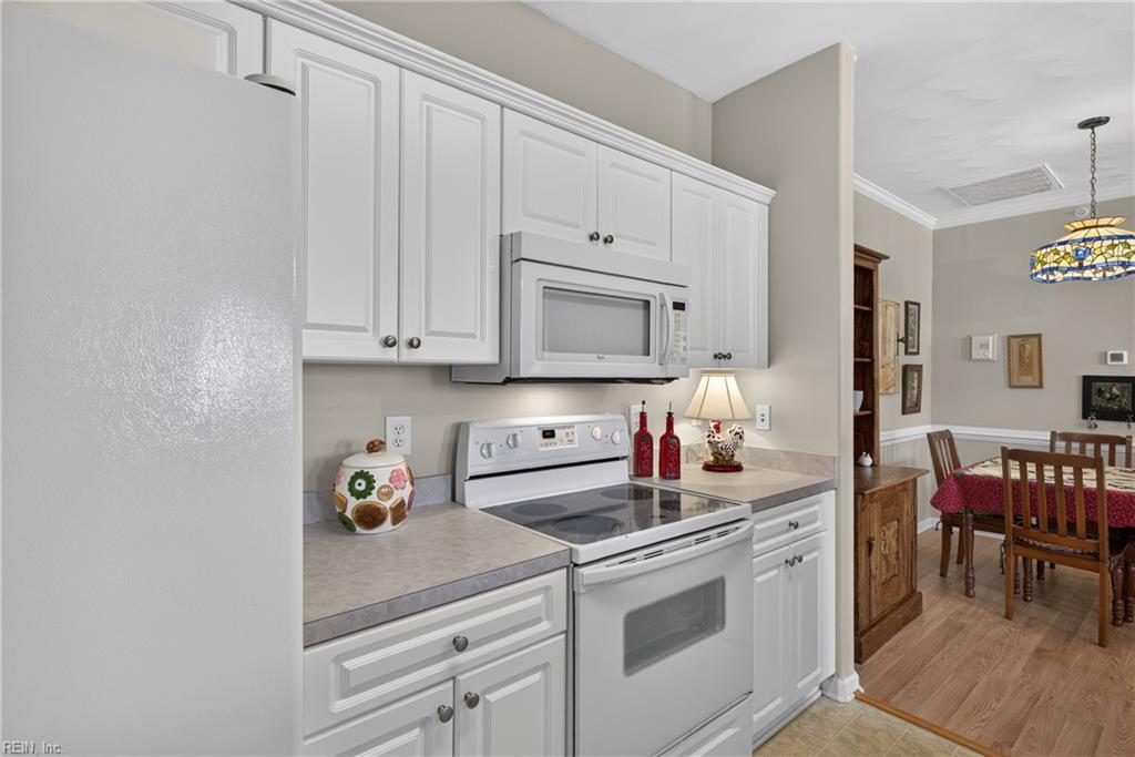 2889 Rose Garden Way Property Photo 10