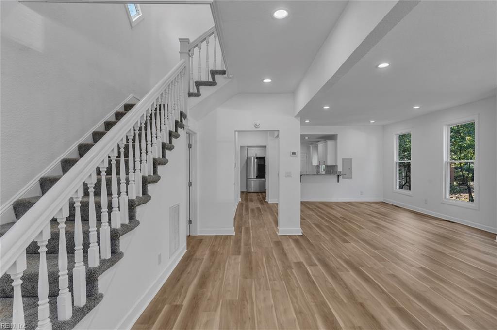 921 Howard Pl Property Photo 5
