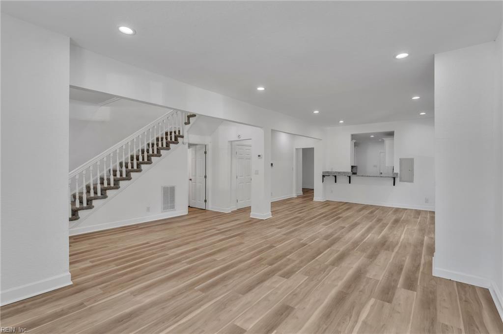 921 Howard Pl Property Photo 8