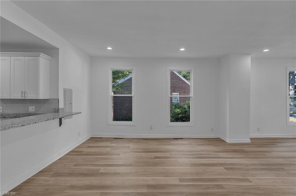 921 Howard Pl Property Photo 10