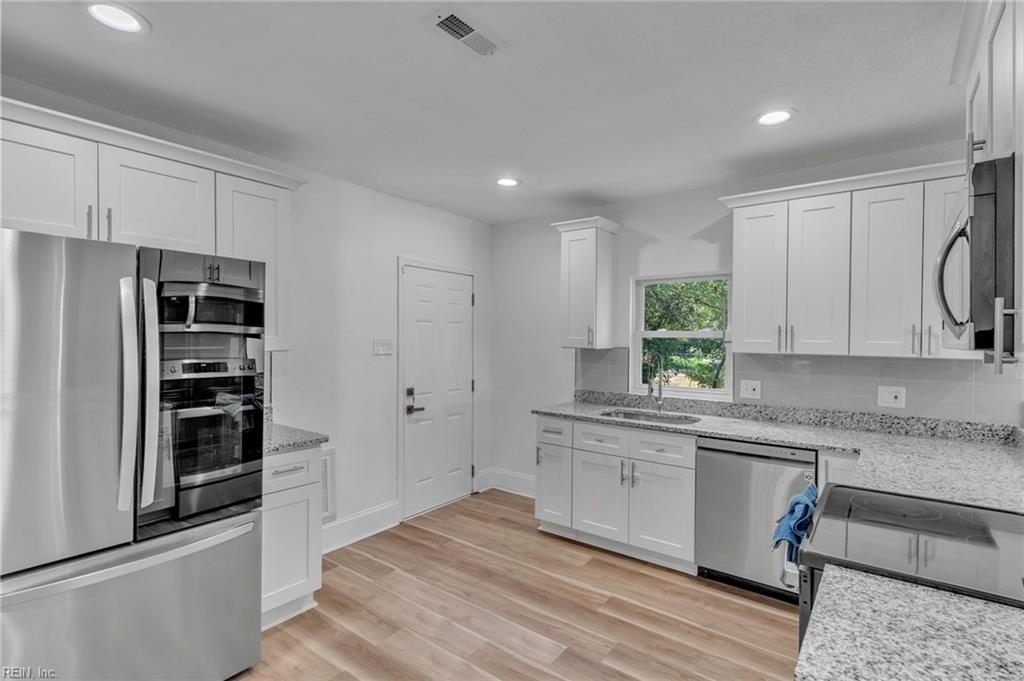 921 Howard Pl Property Photo 11