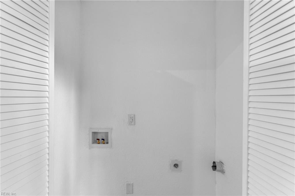 921 Howard Pl Property Photo 24