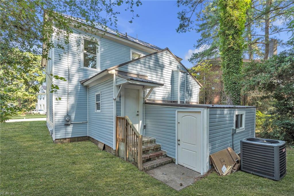 921 Howard Pl Property Photo 25