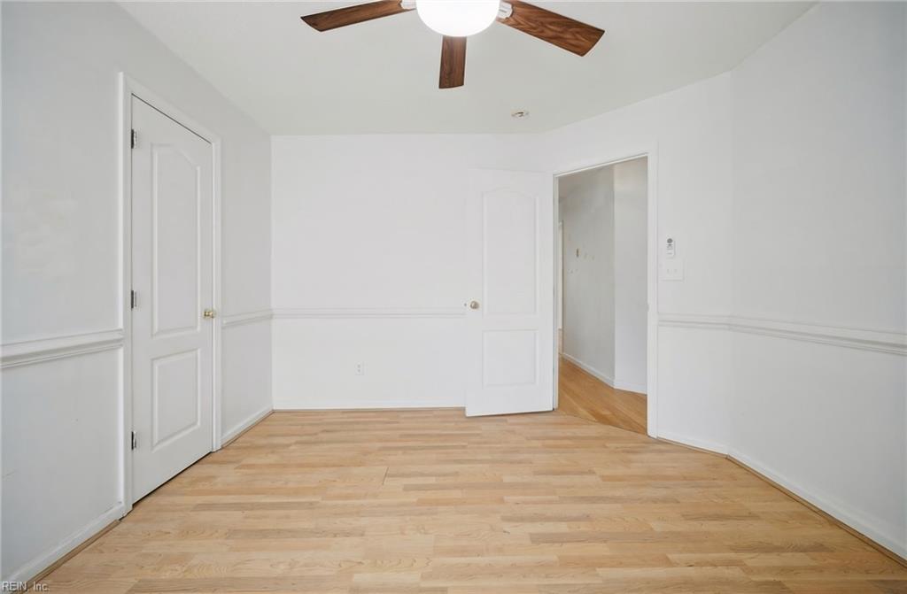 3884 Donnington Dr Property Photo 17