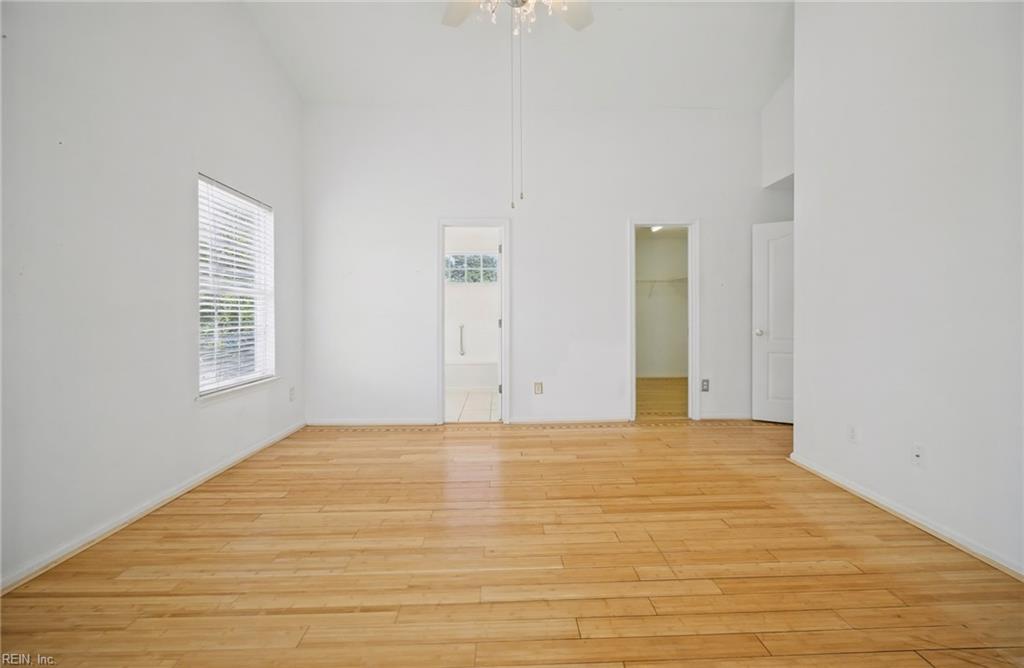 3884 Donnington Dr Property Photo 21