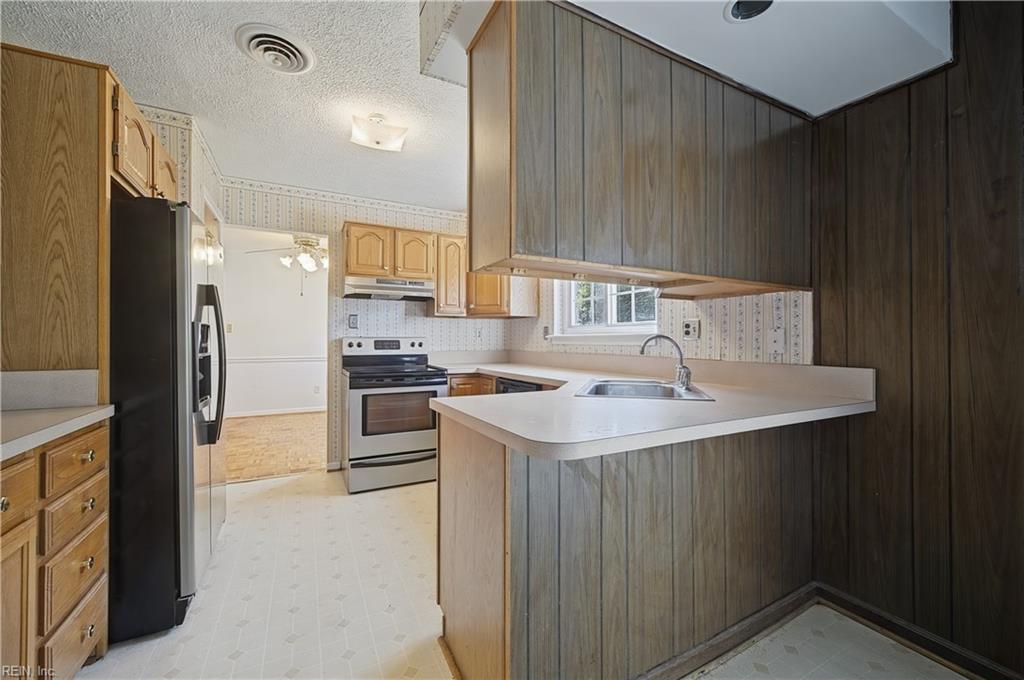 3625 Van Buren Dr Property Photo 12