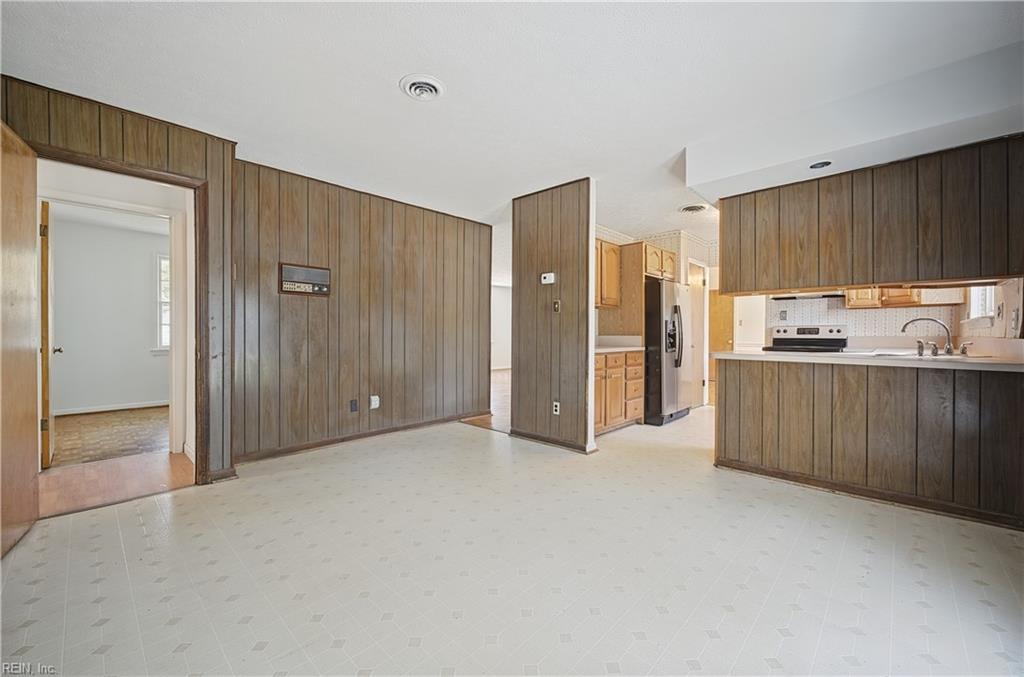 3625 Van Buren Dr Property Photo 16