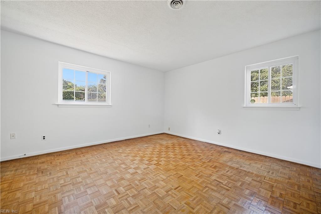 3625 Van Buren Dr Property Photo 24