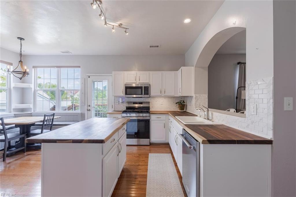 1816 Sunsprite Loop Property Photo 15
