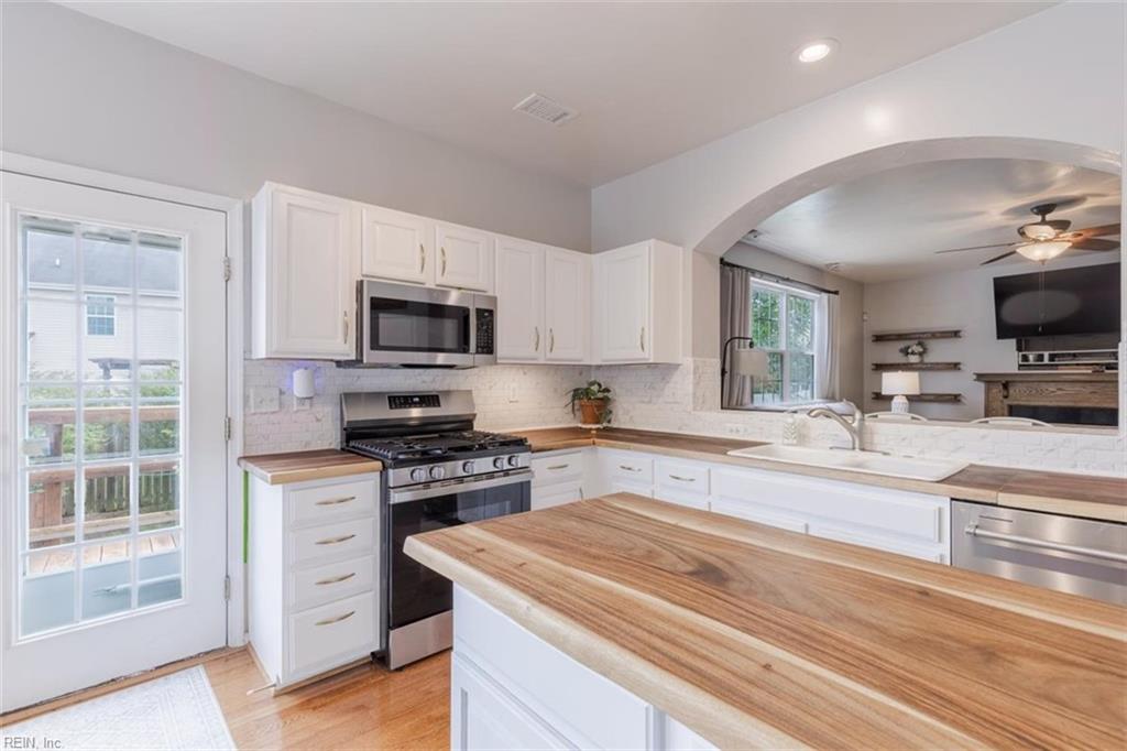 1816 Sunsprite Loop Property Photo 16