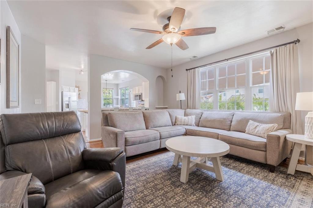 1816 Sunsprite Loop Property Photo 23