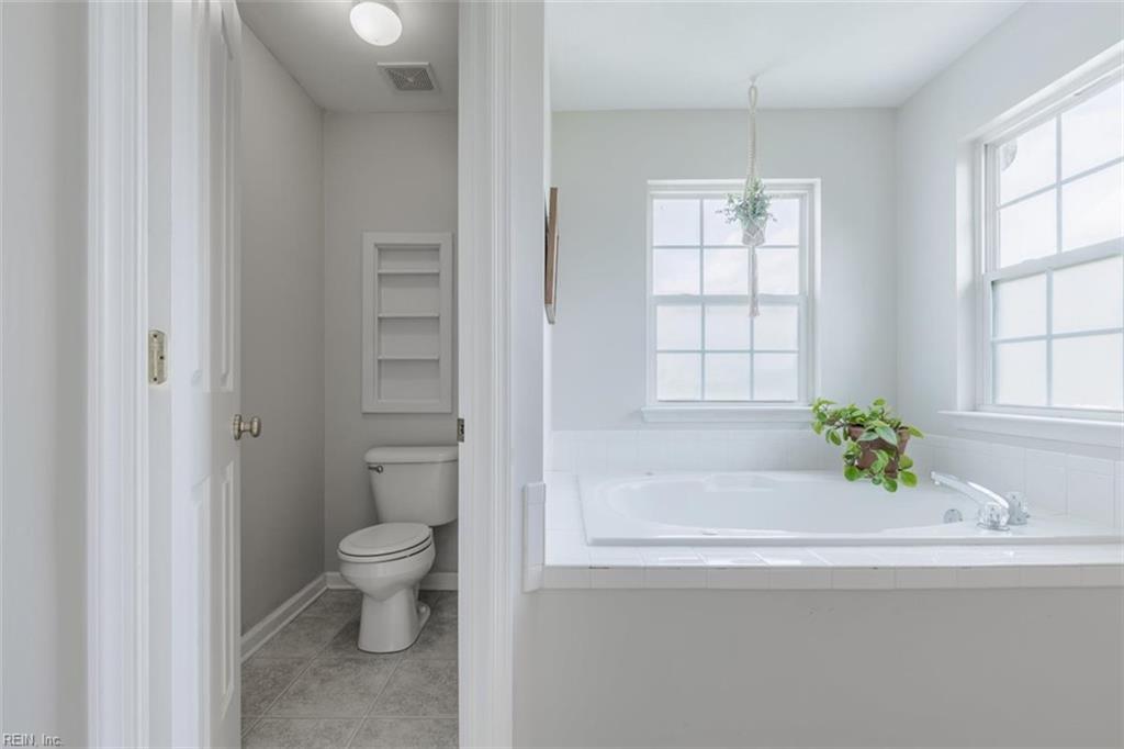 1816 Sunsprite Loop Property Photo 33