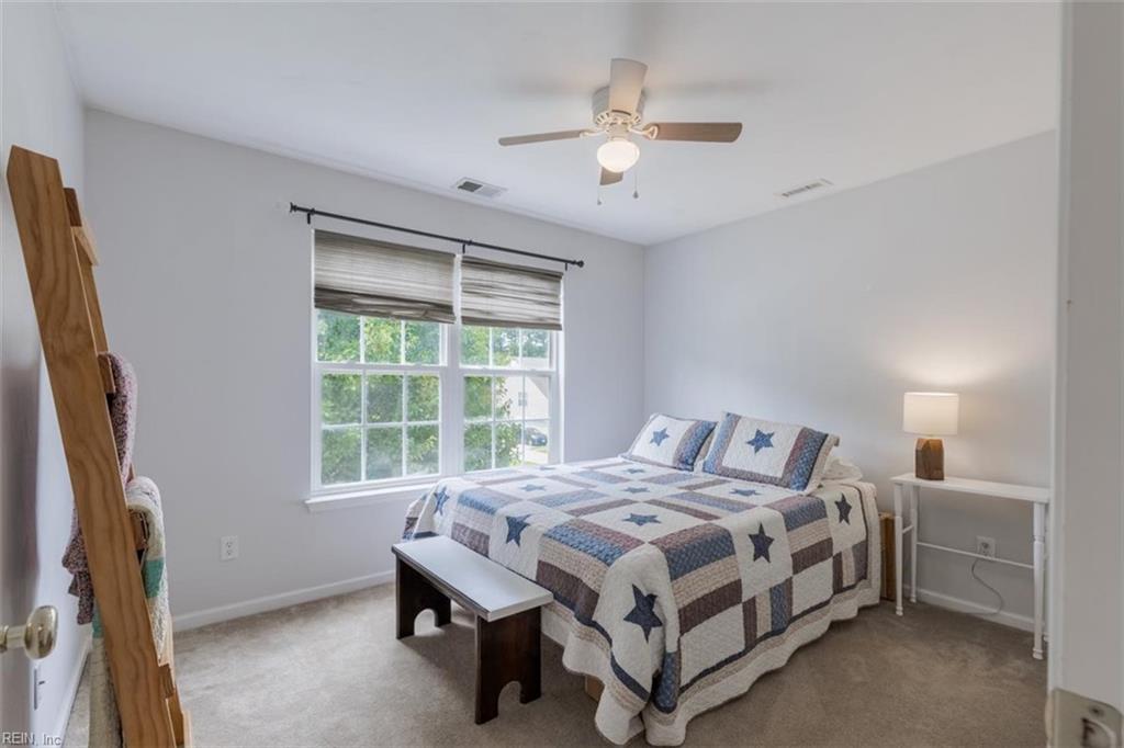 1816 Sunsprite Loop Property Photo 38
