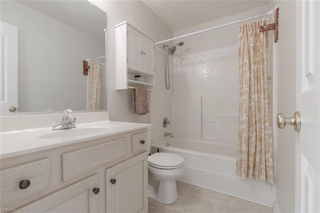 1816 Sunsprite Loop Property Photo 40