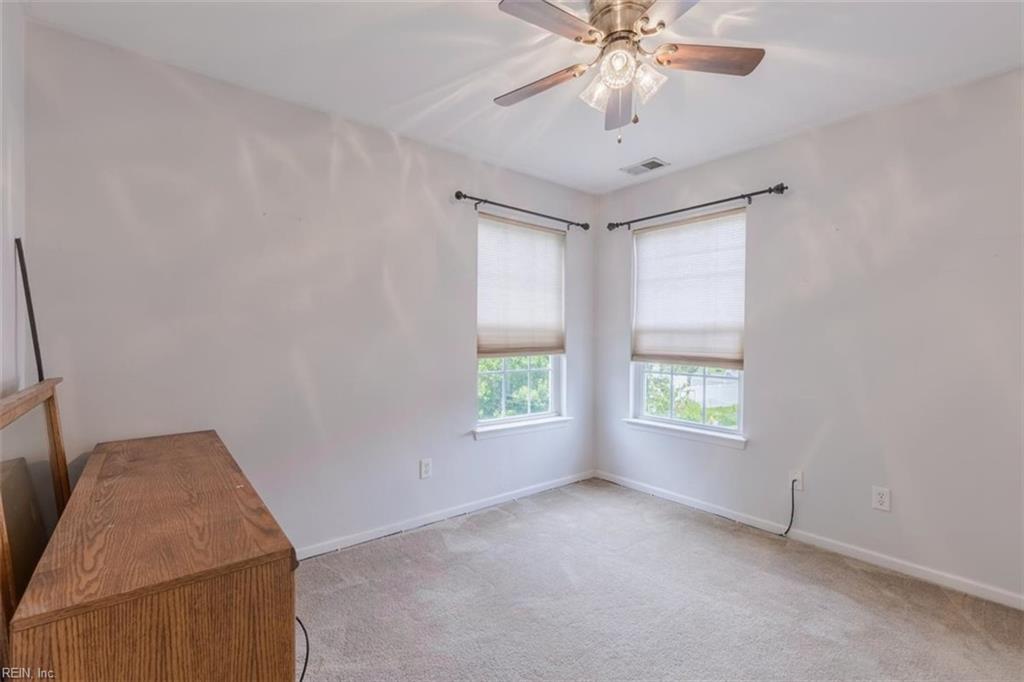 1816 Sunsprite Loop Property Photo 41
