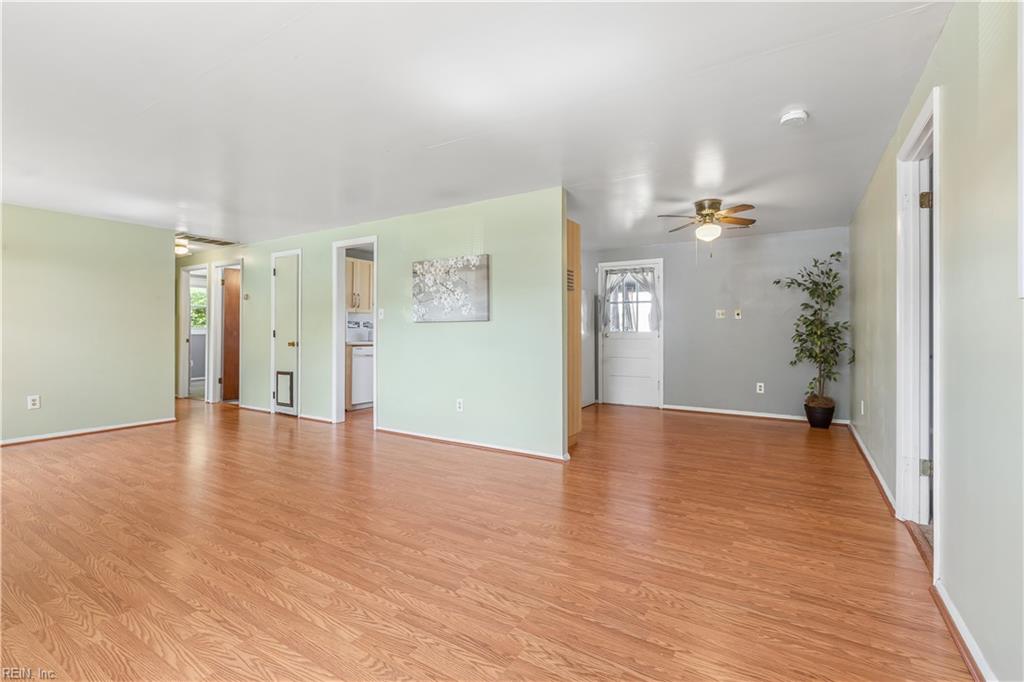 1907 Hart Cir Property Photo 3