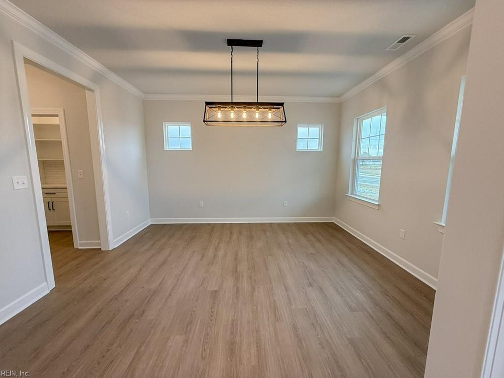 4 Apron Dr Property Photo 3