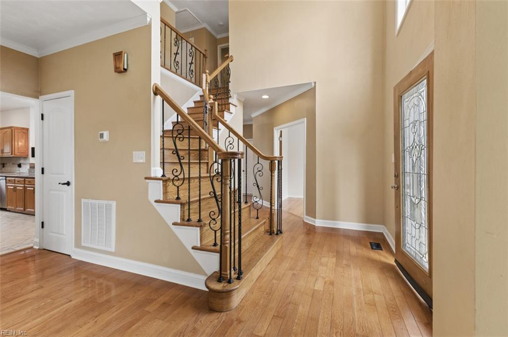 803 Gresham Way Property Photo 8