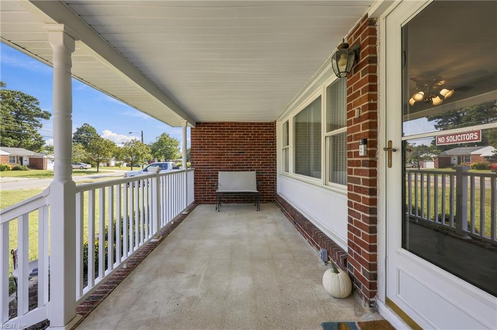 2113 Helsley Ave Property Photo 8