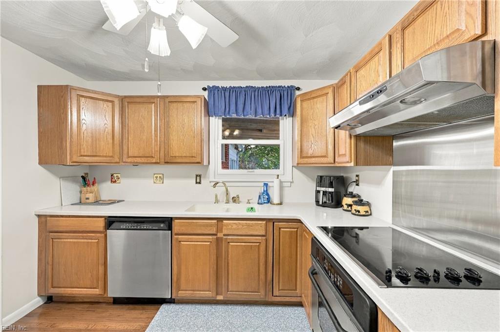 2113 Helsley Ave Property Photo 18