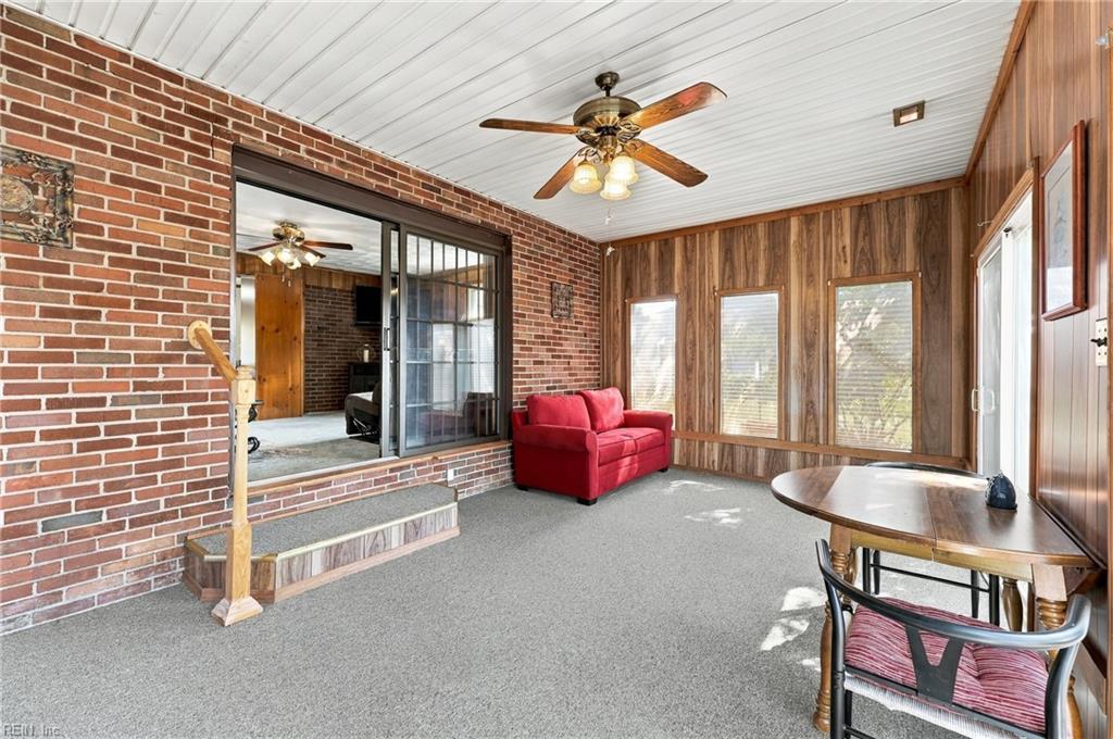 2113 Helsley Ave Property Photo 21