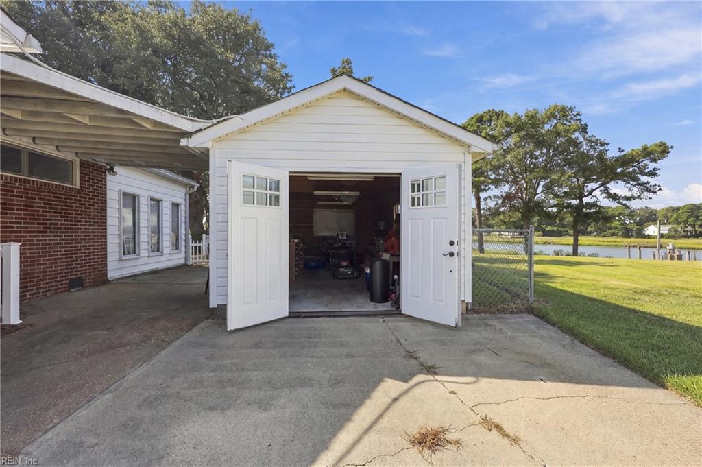 2113 Helsley Ave Property Photo 40