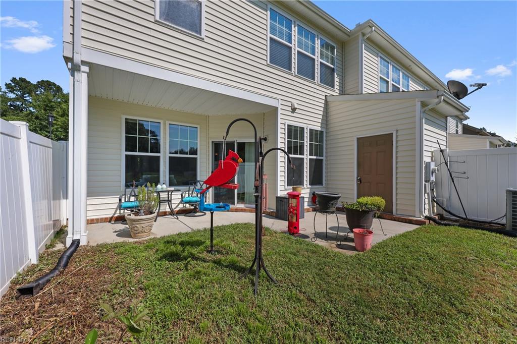 3221 Kenton Ct Property Photo 28