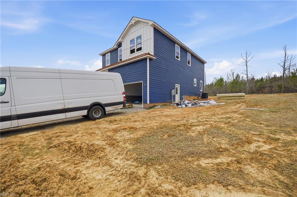595 Ferry Landing Dr Property Photo 4