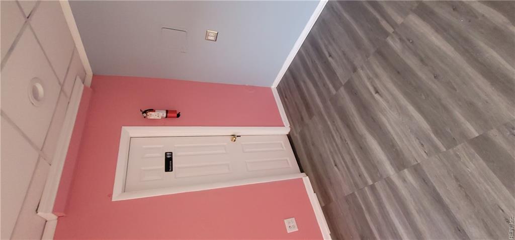 1507 Halstead Ave Property Photo 3