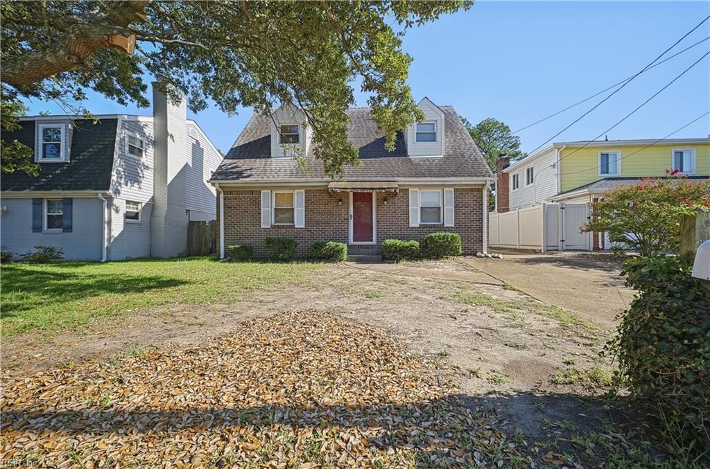 2605 Shore Dr Property Photo 2