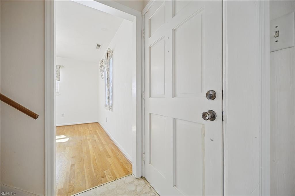 2605 Shore Dr Property Photo 10