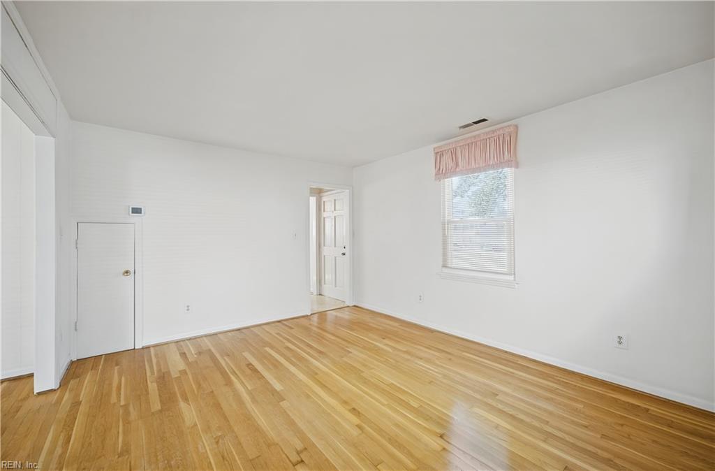 2605 Shore Dr Property Photo 12