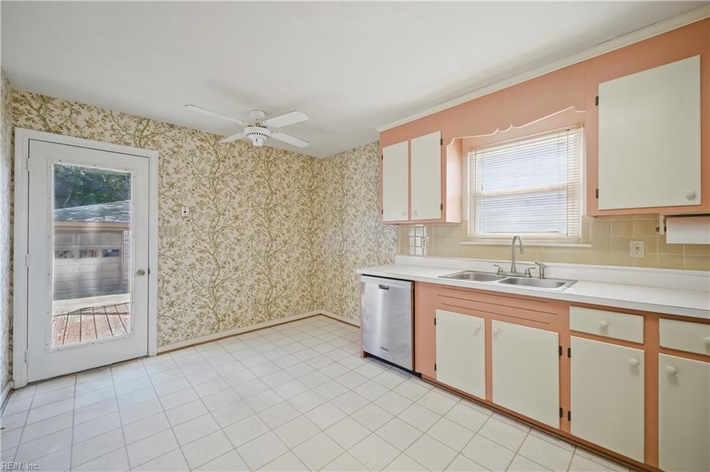 2605 Shore Dr Property Photo 21