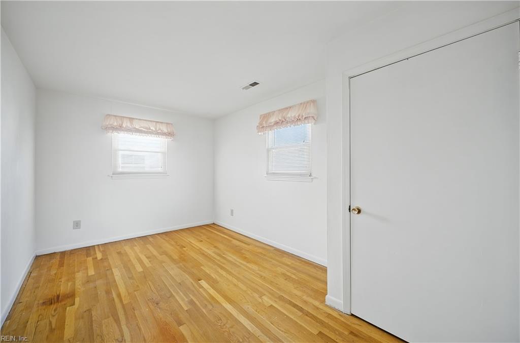 2605 Shore Dr Property Photo 33