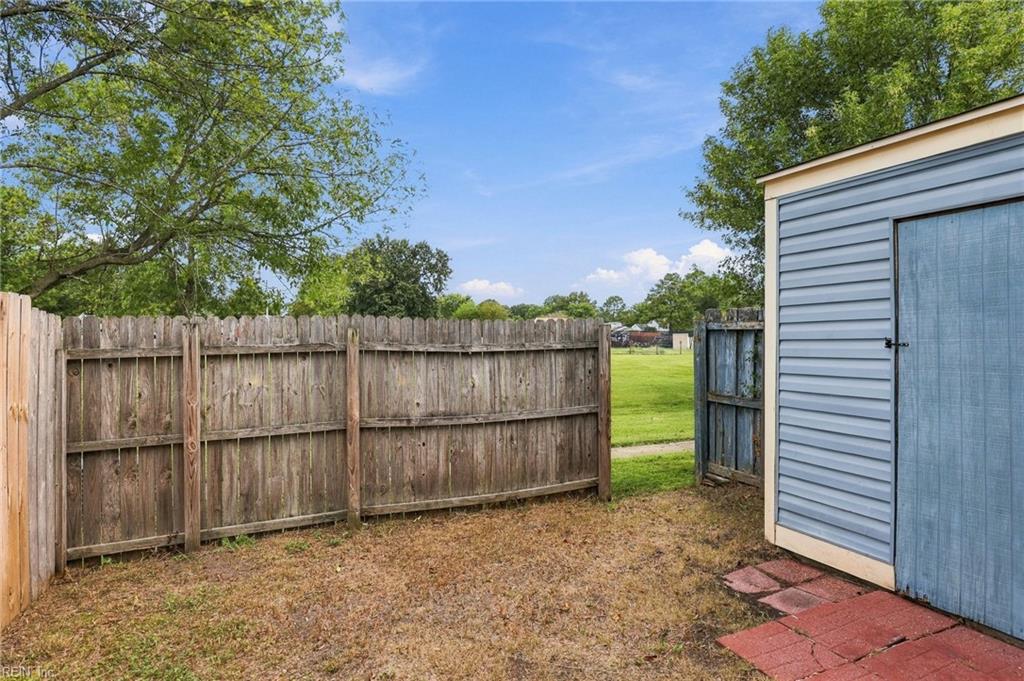 3588 Windmill Dr Property Photo 6
