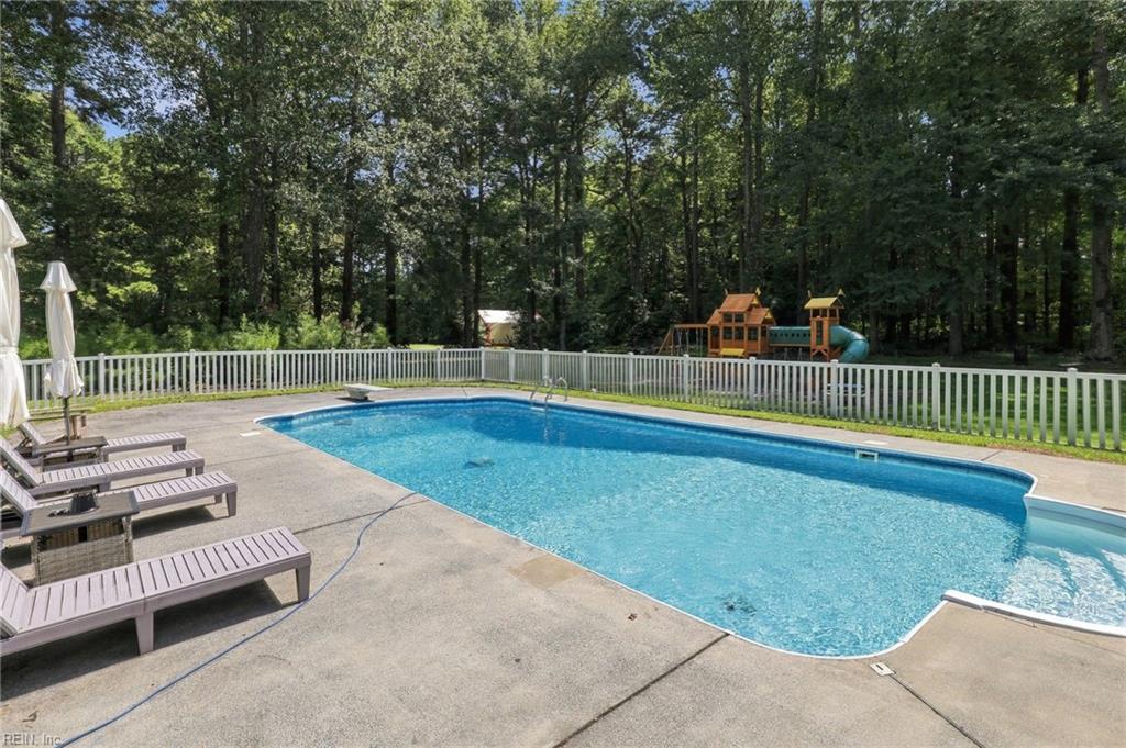 609 Fairfield Dr Property Photo 23