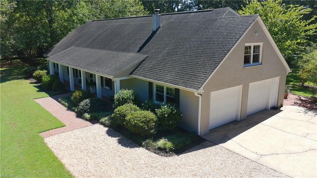 1805 Fleet Ter Property Photo 3