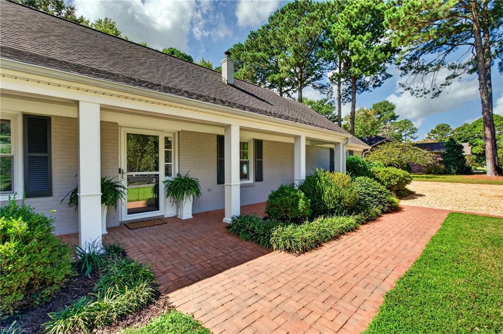 1805 Fleet Ter Property Photo 4