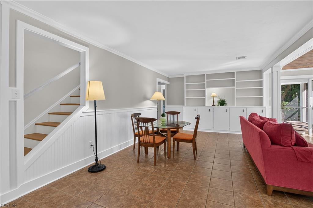 1805 Fleet Ter Property Photo 15
