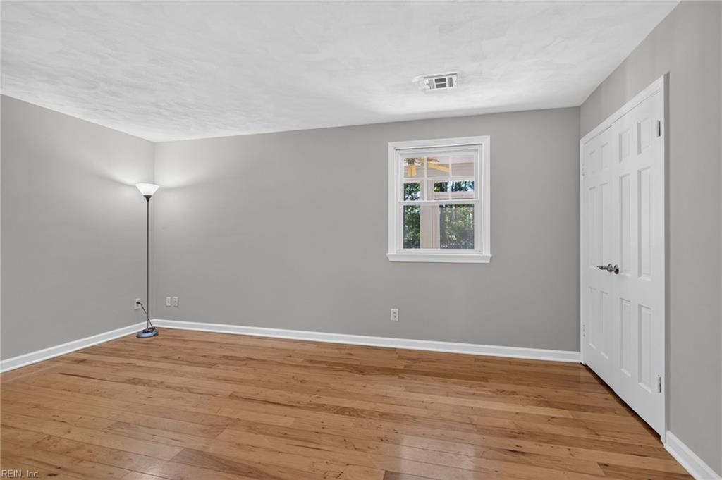 1805 Fleet Ter Property Photo 23