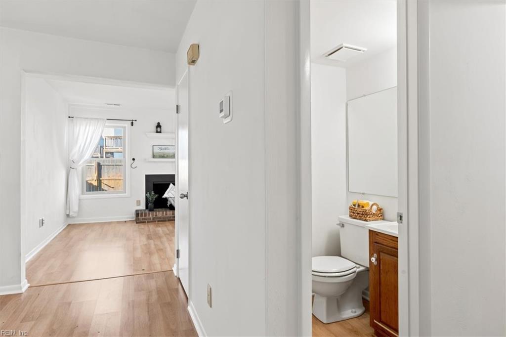 5924 Buckminister Ln Property Photo 14