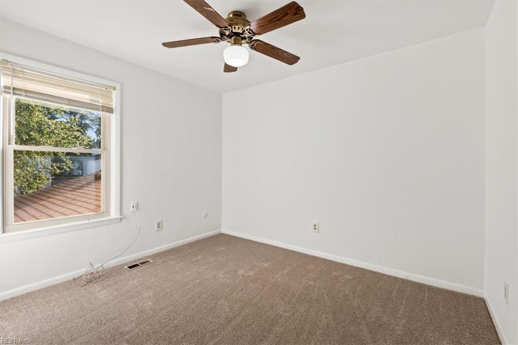 5924 Buckminister Ln Property Photo 19
