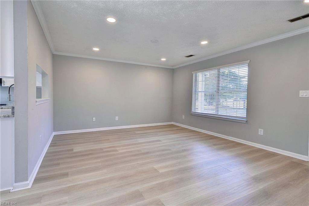 6821 Michael Ln Property Photo 5