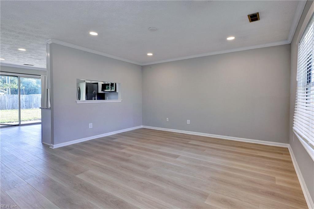 6821 Michael Ln Property Photo 6