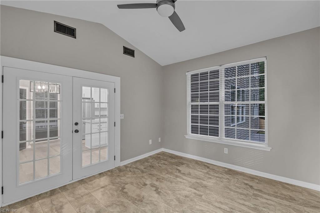 402 Undershot Ct Property Photo 17