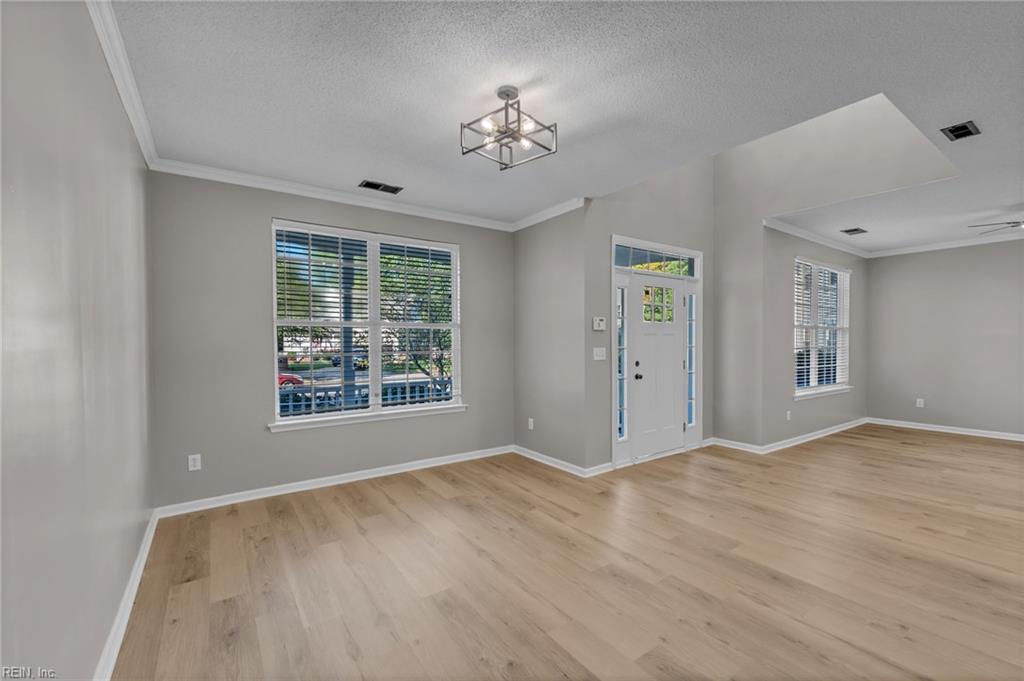 402 Undershot Ct Property Photo 25