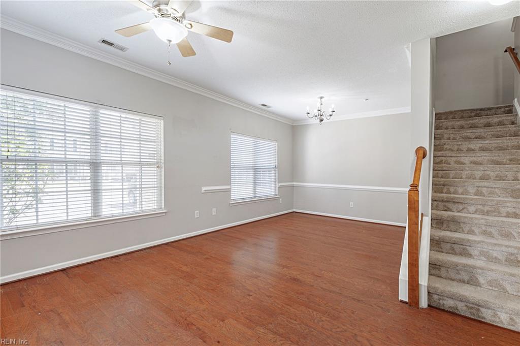 2406 Montgomerie Arch Property Photo 3