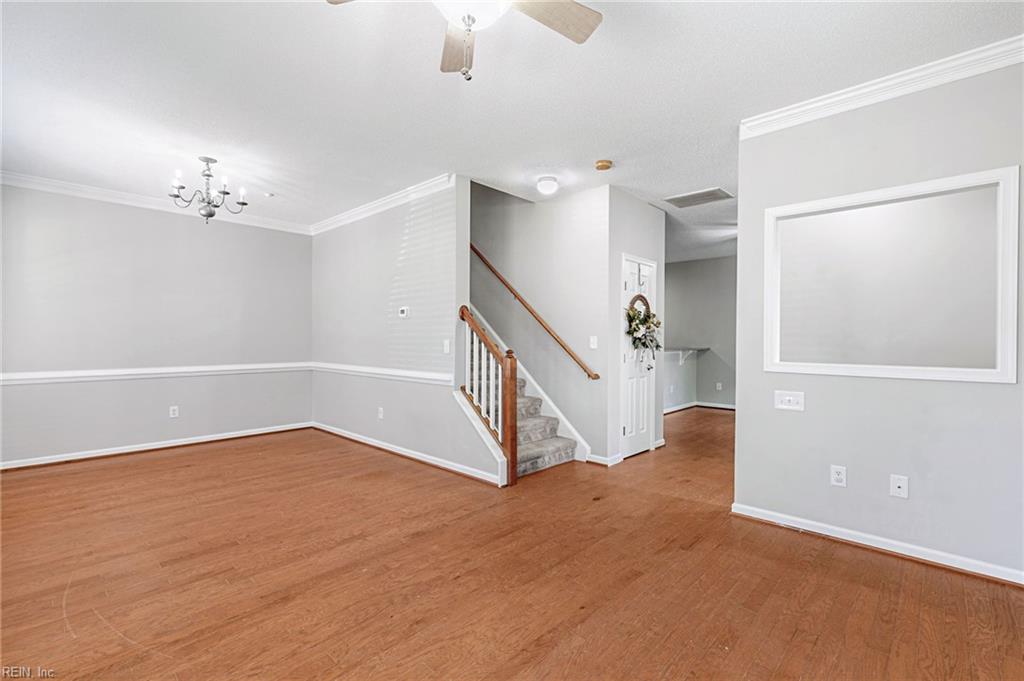 2406 Montgomerie Arch Property Photo 4