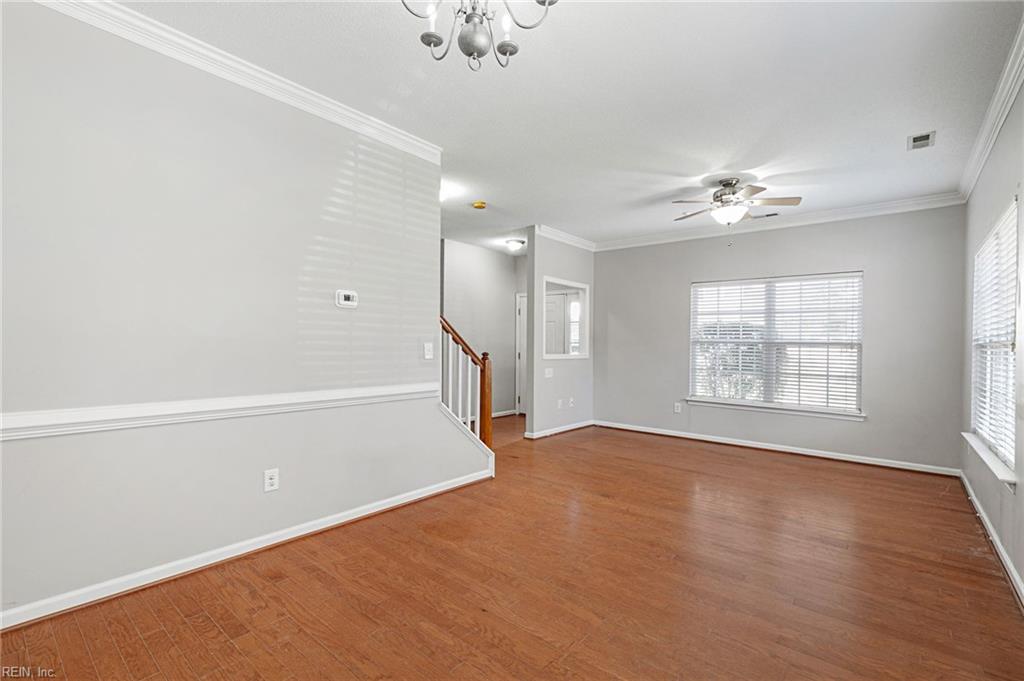 2406 Montgomerie Arch Property Photo 5