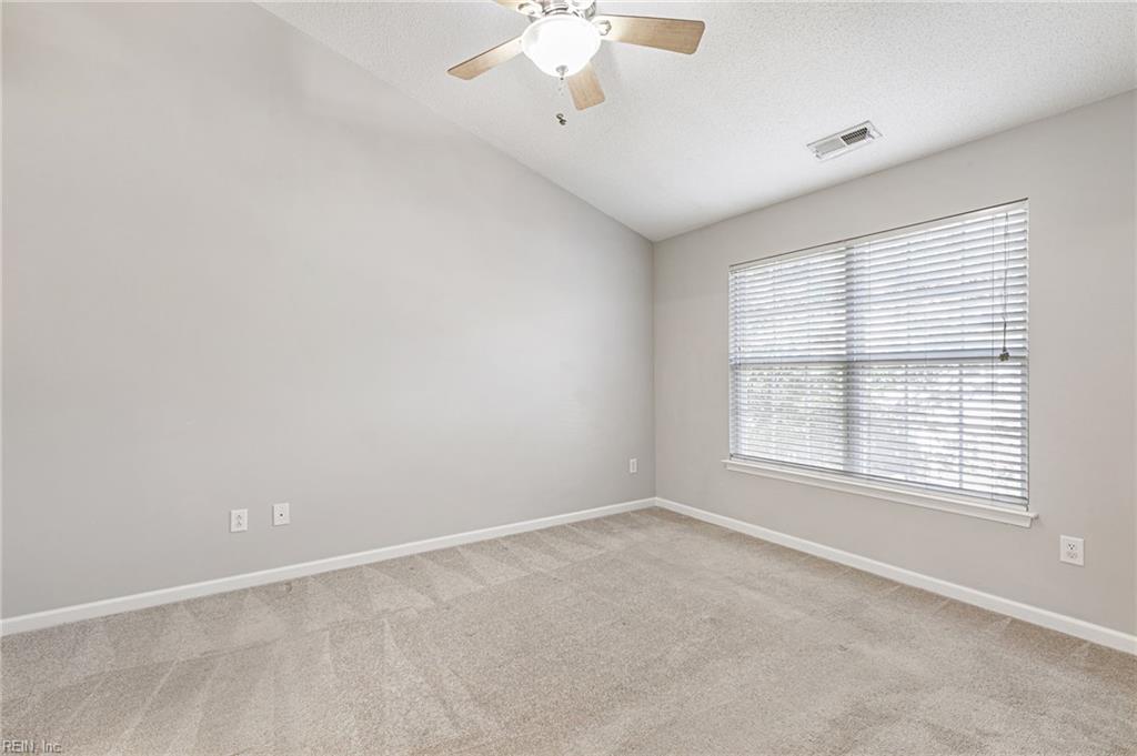 2406 Montgomerie Arch Property Photo 14